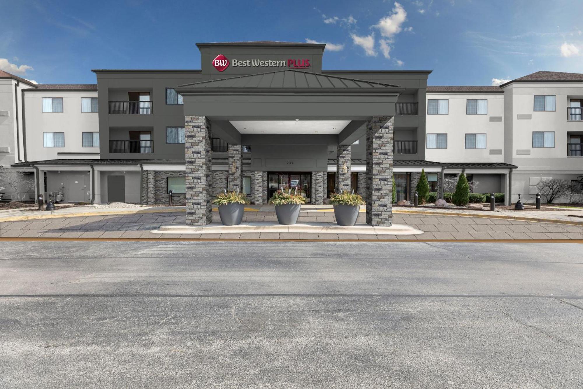 Best Western Plus Elgin - Chicago West Dundee Exterior photo