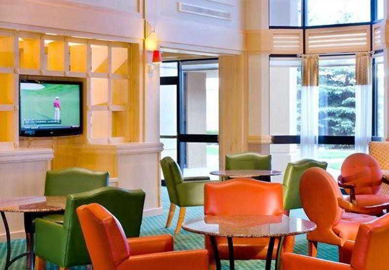 Best Western Plus Elgin - Chicago West Dundee Restaurant photo